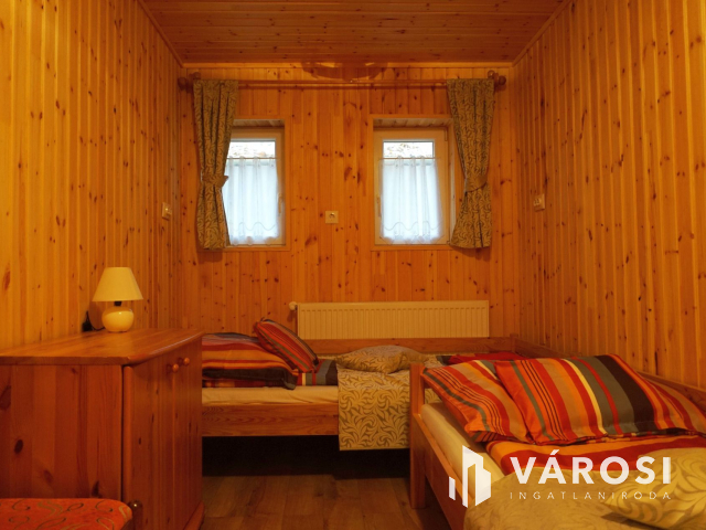 Fogadó alternatív fűtéssel a gyógyfürdő mellett