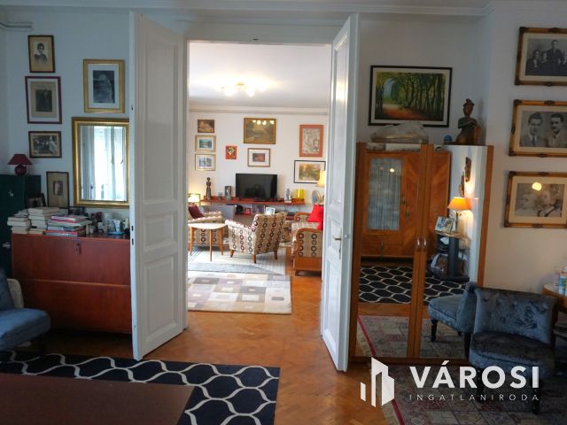 Nagyszerű lakás szenzációs elhelyezkedéssel!