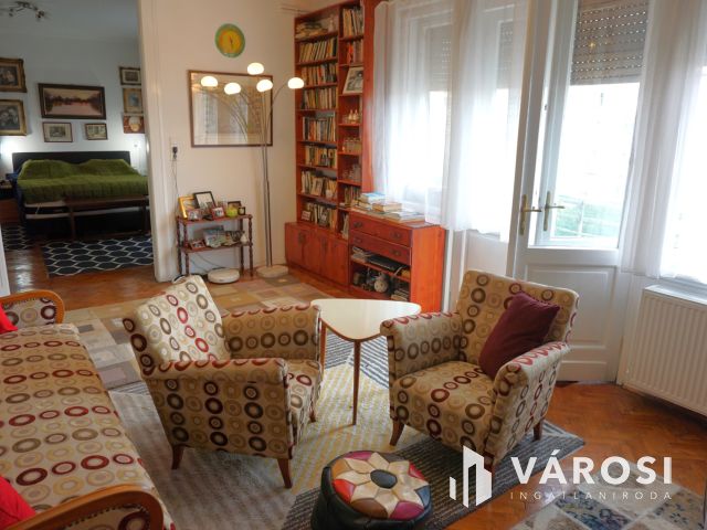 Nagyszerű lakás szenzációs elhelyezkedéssel!