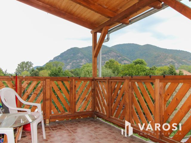 Napellemes ház Dömösön, elérhető áron