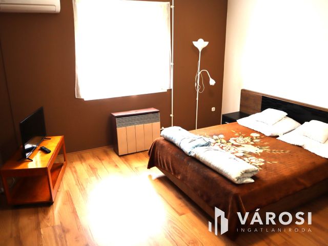 Kiadó családi ház Siófok Sóstón