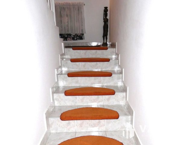 Nagy ház most még jó áron eladó a Balatonhoz közel