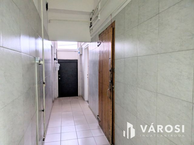 Szórakozóhely Gyula belvárosának legszebb részén kiadó!