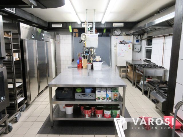 Budapest VII. kerületi üzlethelyiség