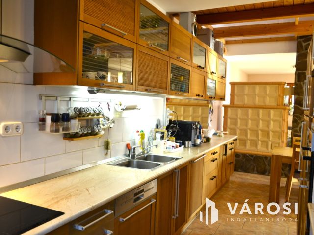 Neves tervező munkája eladó Nemesvámoson!