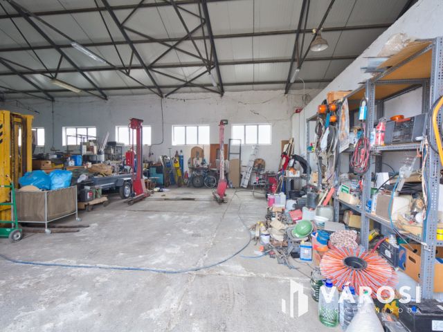 Vásárhelyen ipari ingatlan kiadó