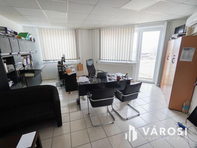 Sokoldalú ipari ingatlan Vértesszőlősön!