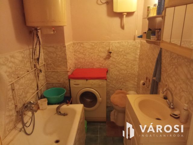 3 szobás ház, Csényén