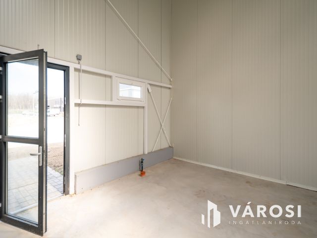 Eladó új, 322 m2-es raktárcsarnok Alsónémedin