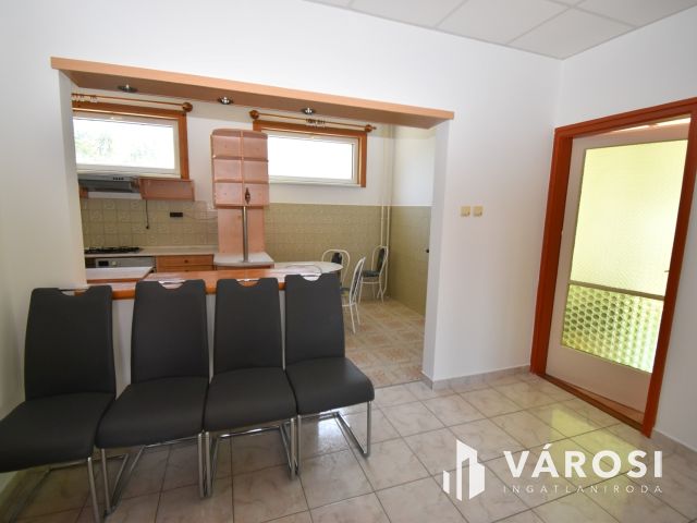 Napelem,3 szint,összeköltözőknek vagy vállalkozásnak Banán!