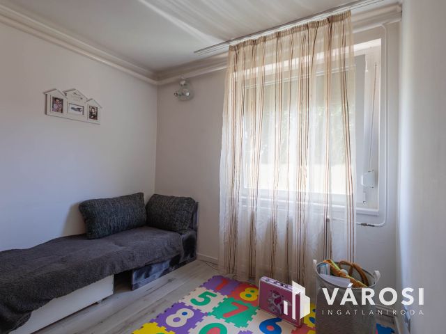 Galériás dorozsmai ikerház teljesen felújítva