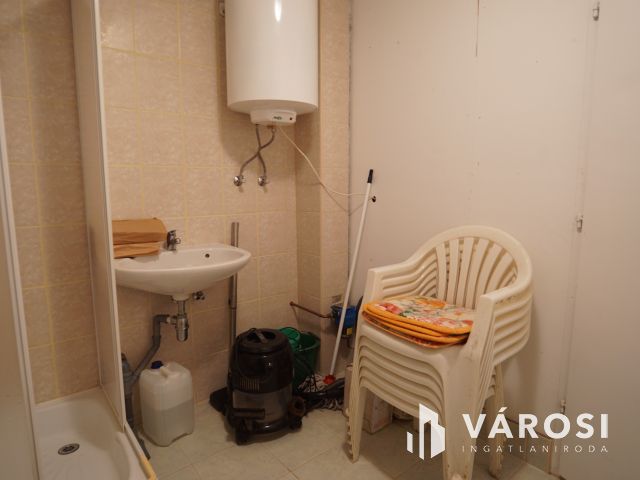 Cserfői hegyen lakható hétvégi ház