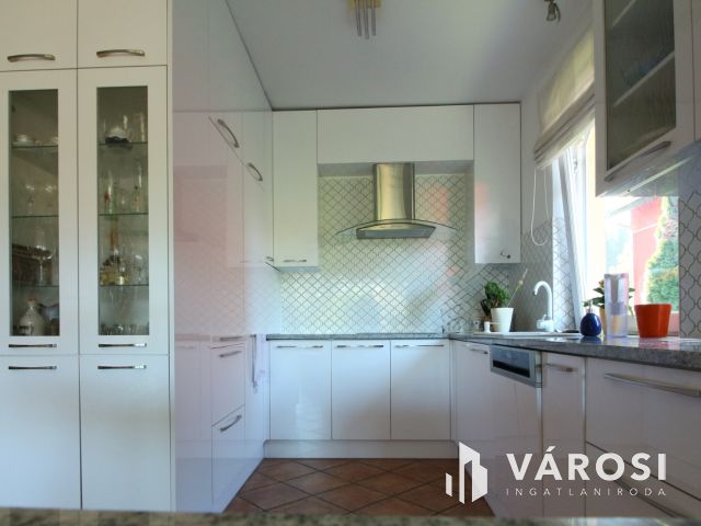 Tökéletes otthon gyönyörű környezetben