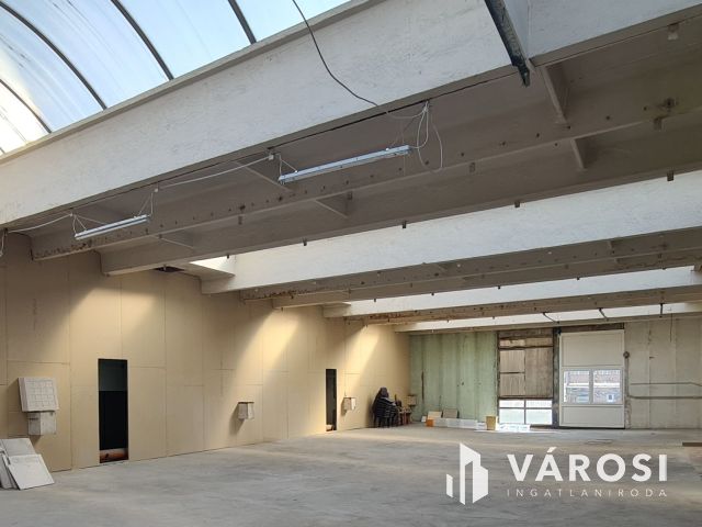 Kiadó 10 m2-es, fűtetlen raktárak minimum 6 hónapra