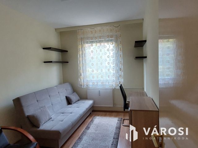 Sétatávolságra a belvároshoz! 3 szobás lakás eladó