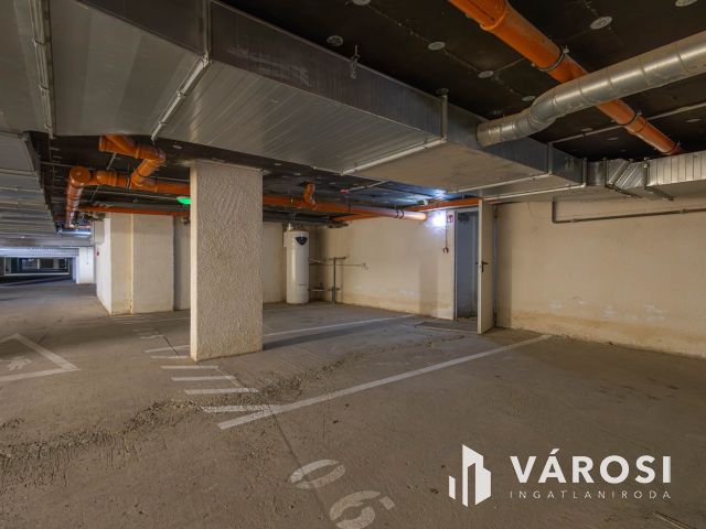 Kulcsrakész lakás Péterhegyen J-F-2