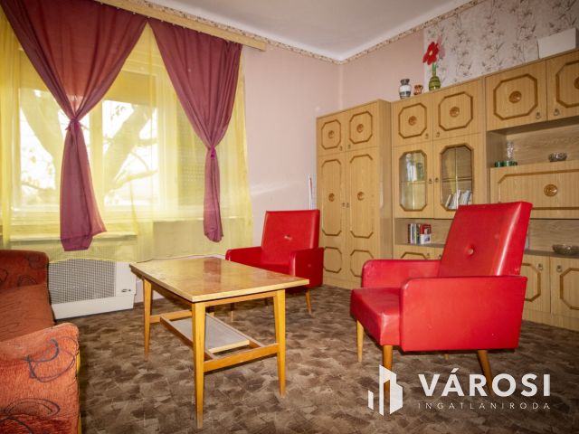 Tégla családi ház Nagybánhegyesen