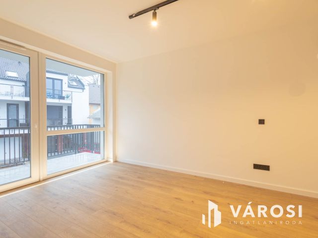 Belső kétszintes családi fészek Alsóvároson 2