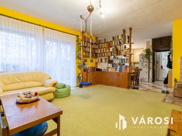 Családi ház Ürömön, akár három generációnak