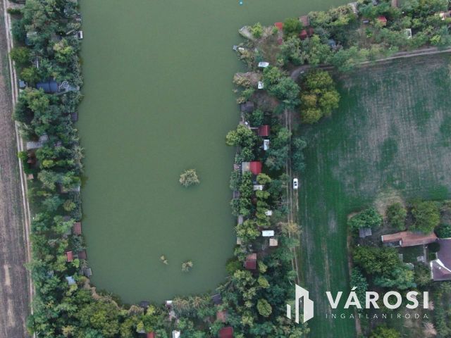 Vízparti telek  horgászoknak!