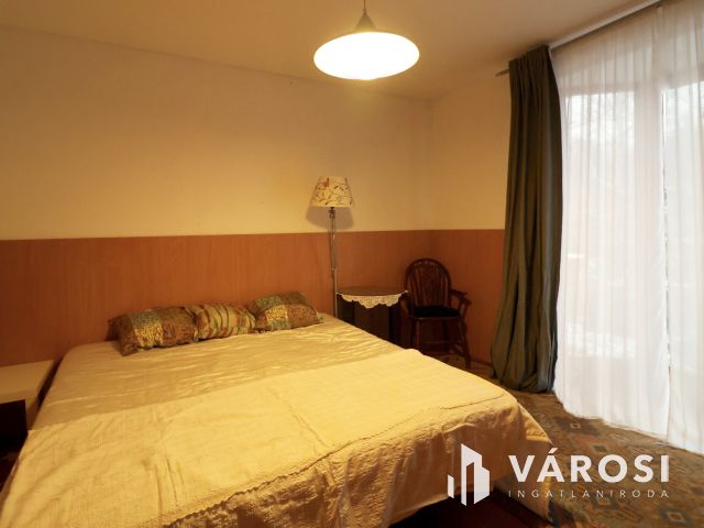 Kiadó természetközeli családi ház