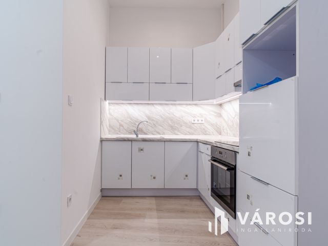 Akár lakni akár befektetni Vásárhely belvárosában 01