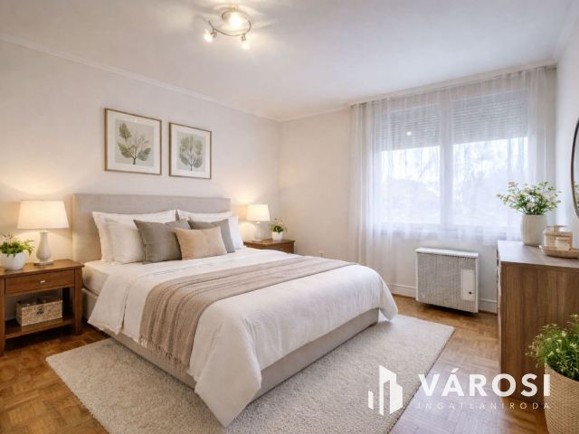 Belvárosi, 2 szobás, erkélyes, tégla lakás, Orosházán