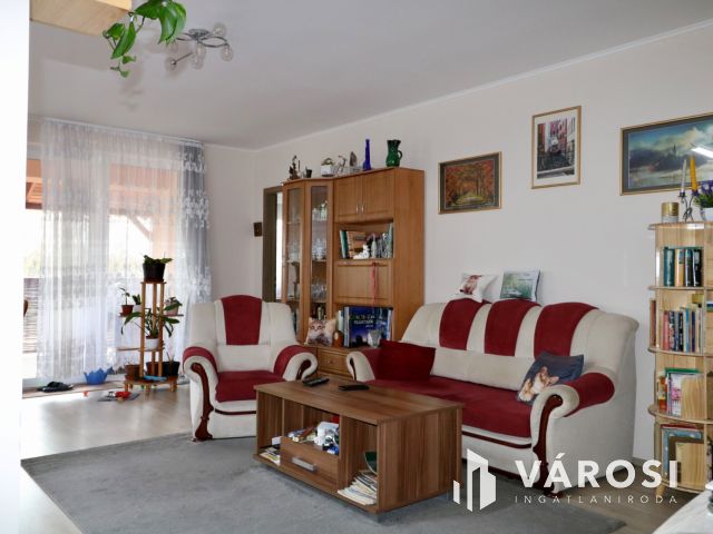 Újszerű családi fészek Győrságon