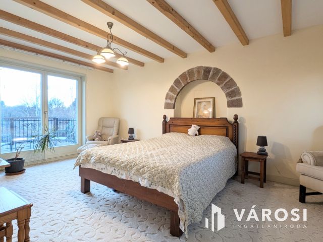 Mesebeli birtokon mesebeli ház!