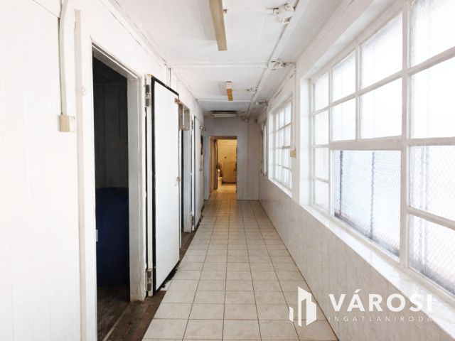 Eladó Raktár, Csarnok, Telephely Békéscsaba Jaminában!