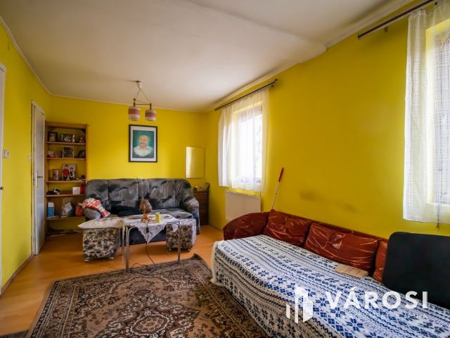 Eladó velencei családi ház csendes helyen