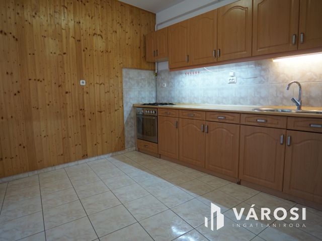 Kiadó lakás az Irtás utcában!