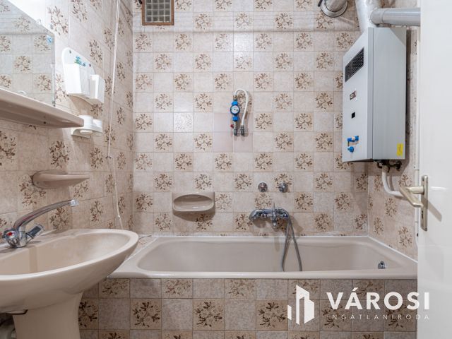 Géém on  - eladó tégla lakás -