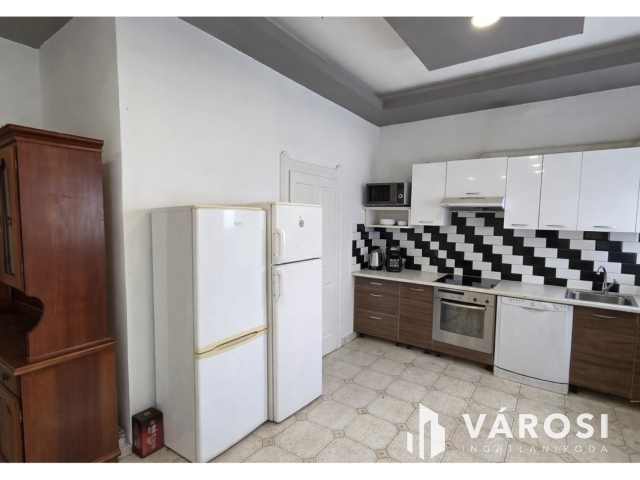 Tágas családi ház, dolgozói szállásnak-Debrecen Nagyerdőalja