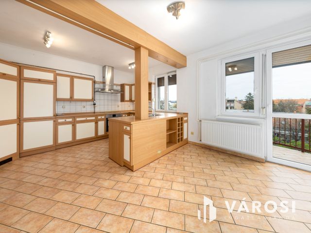 Belső 2 szint vagy 2 külön lakás