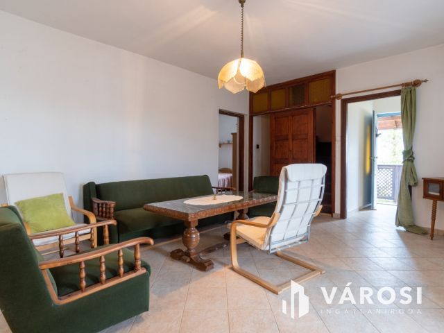 Örökpanorámás családi ház Balatonfüreden