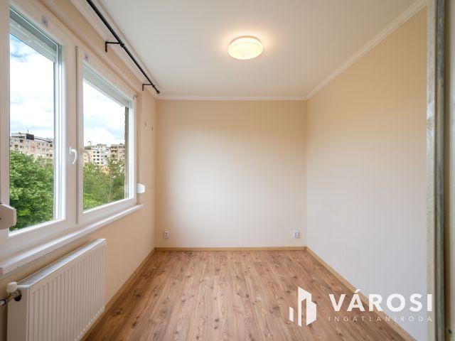 3 éve felújított, nappali + 2 hálós panel Újpalotán