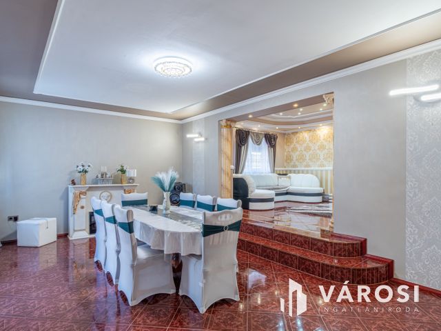 Makón jár a Tatár  - eladó Családi ház -